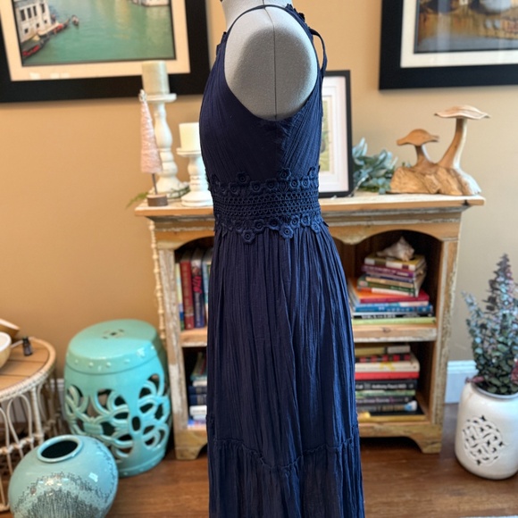 Eliza J Halter Dress - Picture 6 of 8